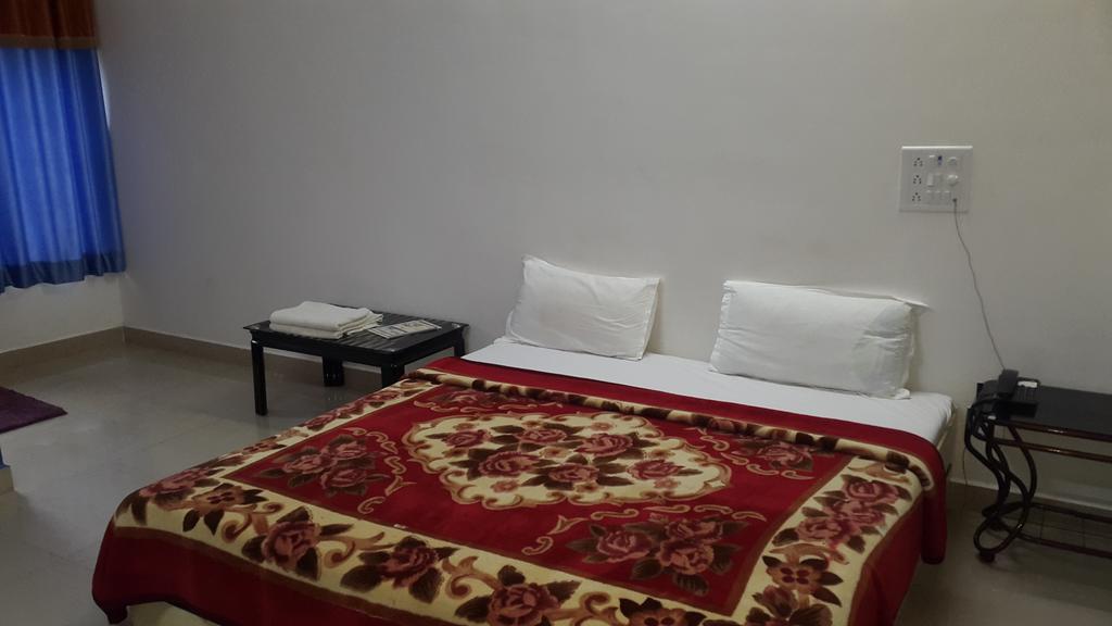 Krishna Park Resort Diu Zimmer foto